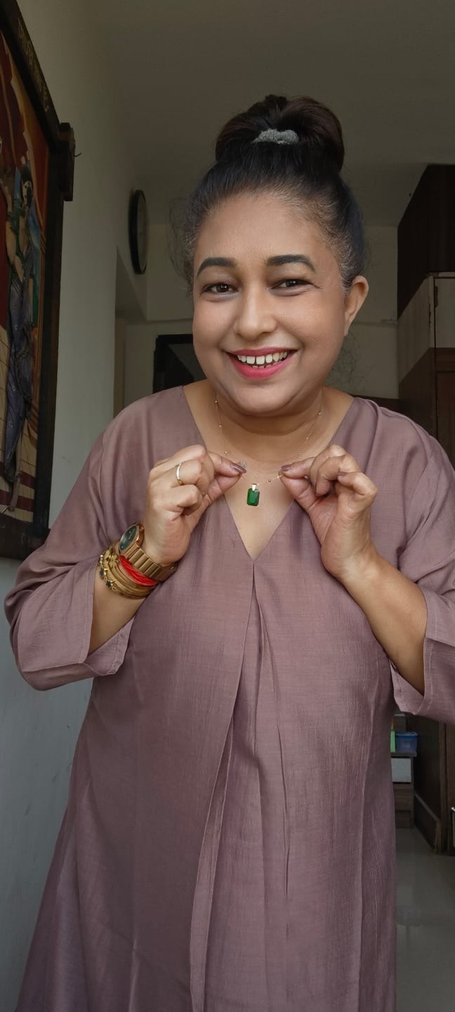 Customer photo review of Dazzling Emerald Necklace