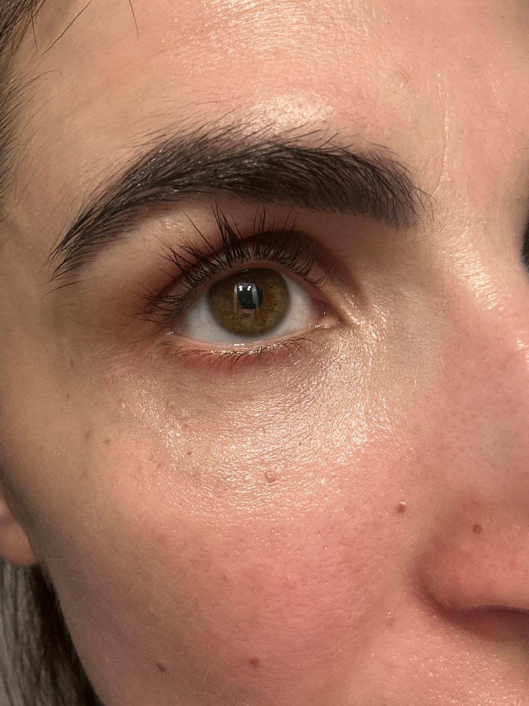 Customer photo review of KosmaLash® | Sérum Crecimiento & Anticaída