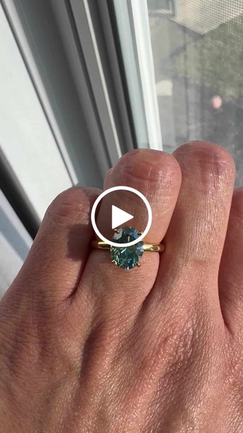 Customer video review of The Juliana