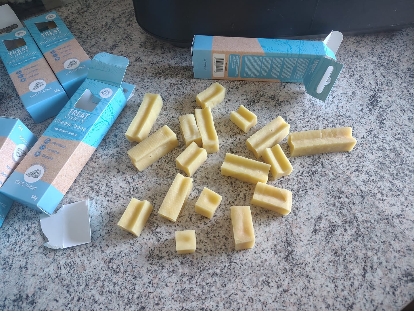 Customer photo review of Treateaters Himalayan Cheese Tyggeben 34 g