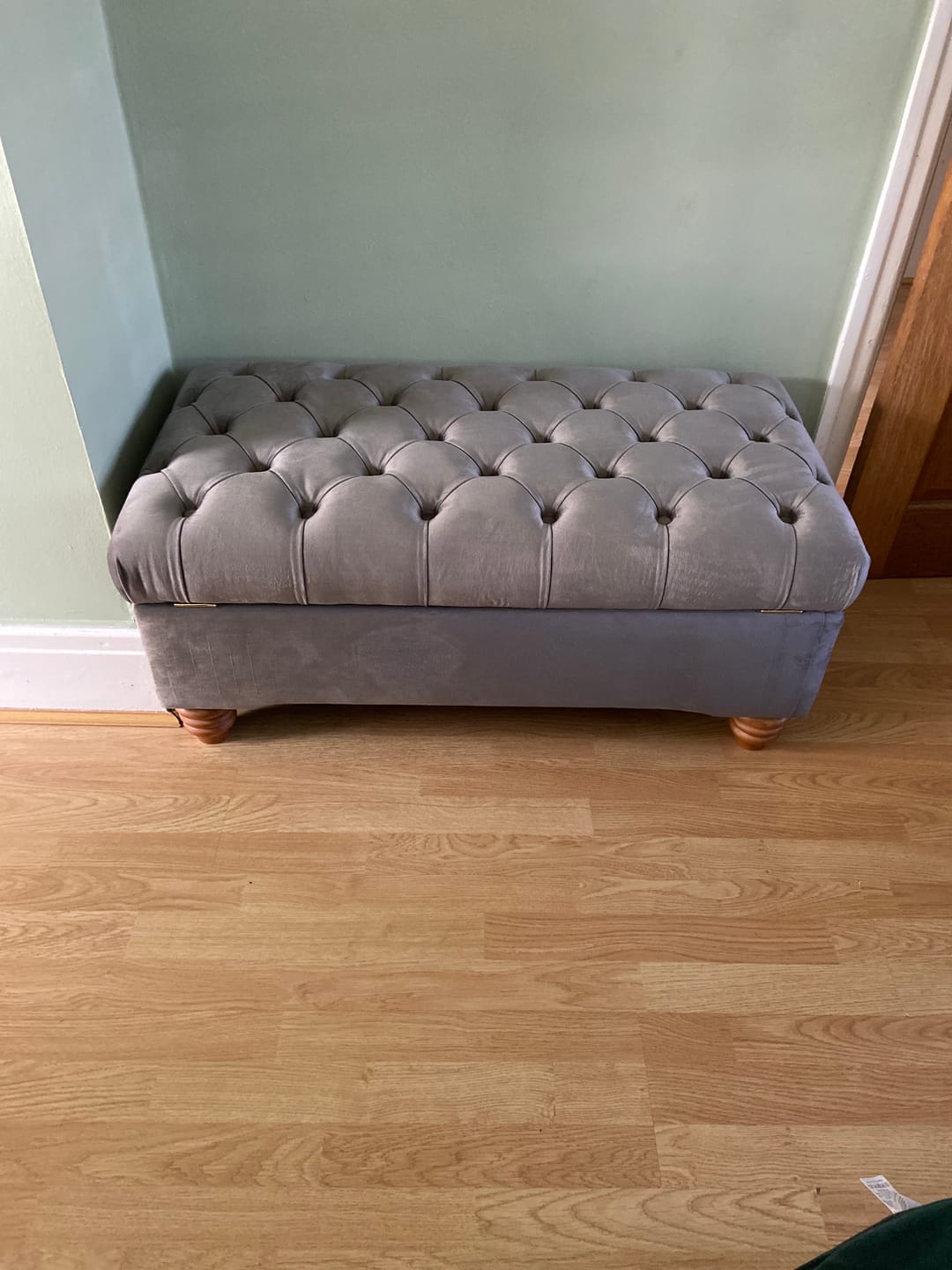 Customer photo review of Regent Artisan Storage Ottoman – Handmade Chesterfield Bench UK