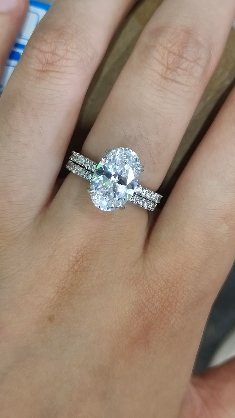 Customer photo review of S925 4.0 Carat Oval Cut Wedding Ring Set With Hidden Halo Promise Ring Classic Half Wedding Band