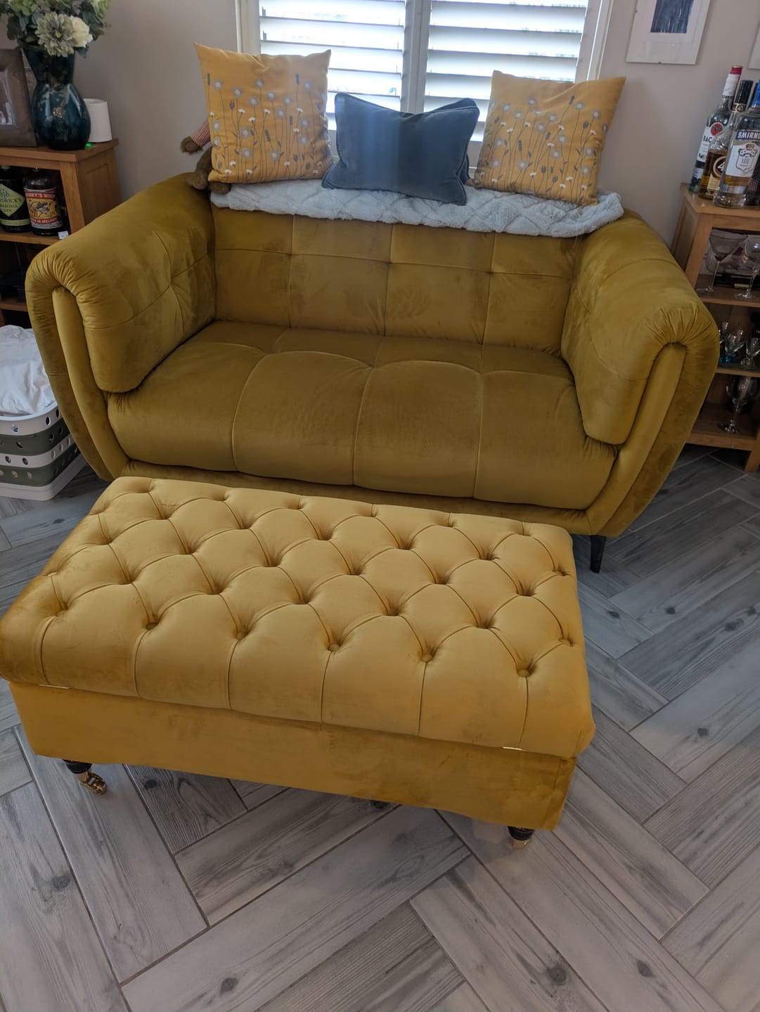 Customer photo review of Regent Artisan Storage Ottoman – Handmade Chesterfield Bench UK