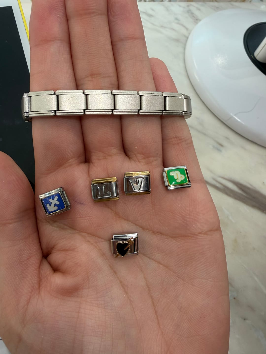 Customer photo review of Charm Signo Zodiacal