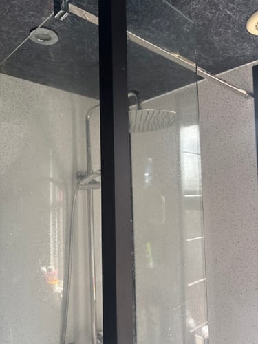 Customer photo review of Hudson Reed Black Wetroom Screens 1950 x 215mm Return Screen With Black Profile - Matt Black