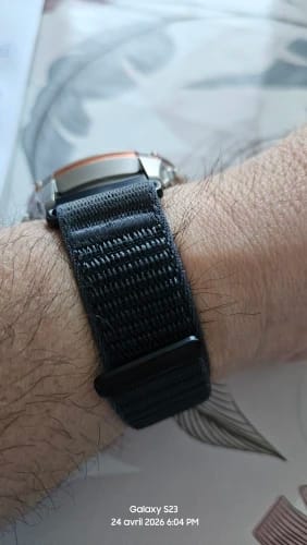 Customer photo review of Motorola Moto Smartwatch Nylon Band - Sport Breathable Watch Strap