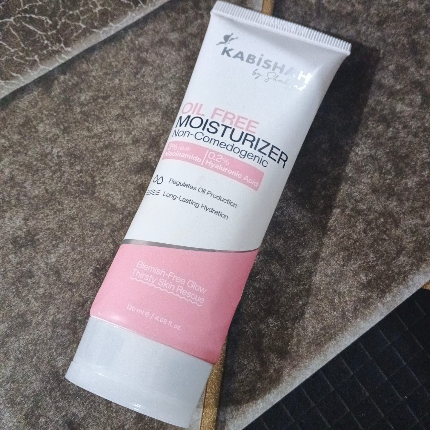 Customer photo review of Oil Free Moisturizer Buy 1 Get 1 Free