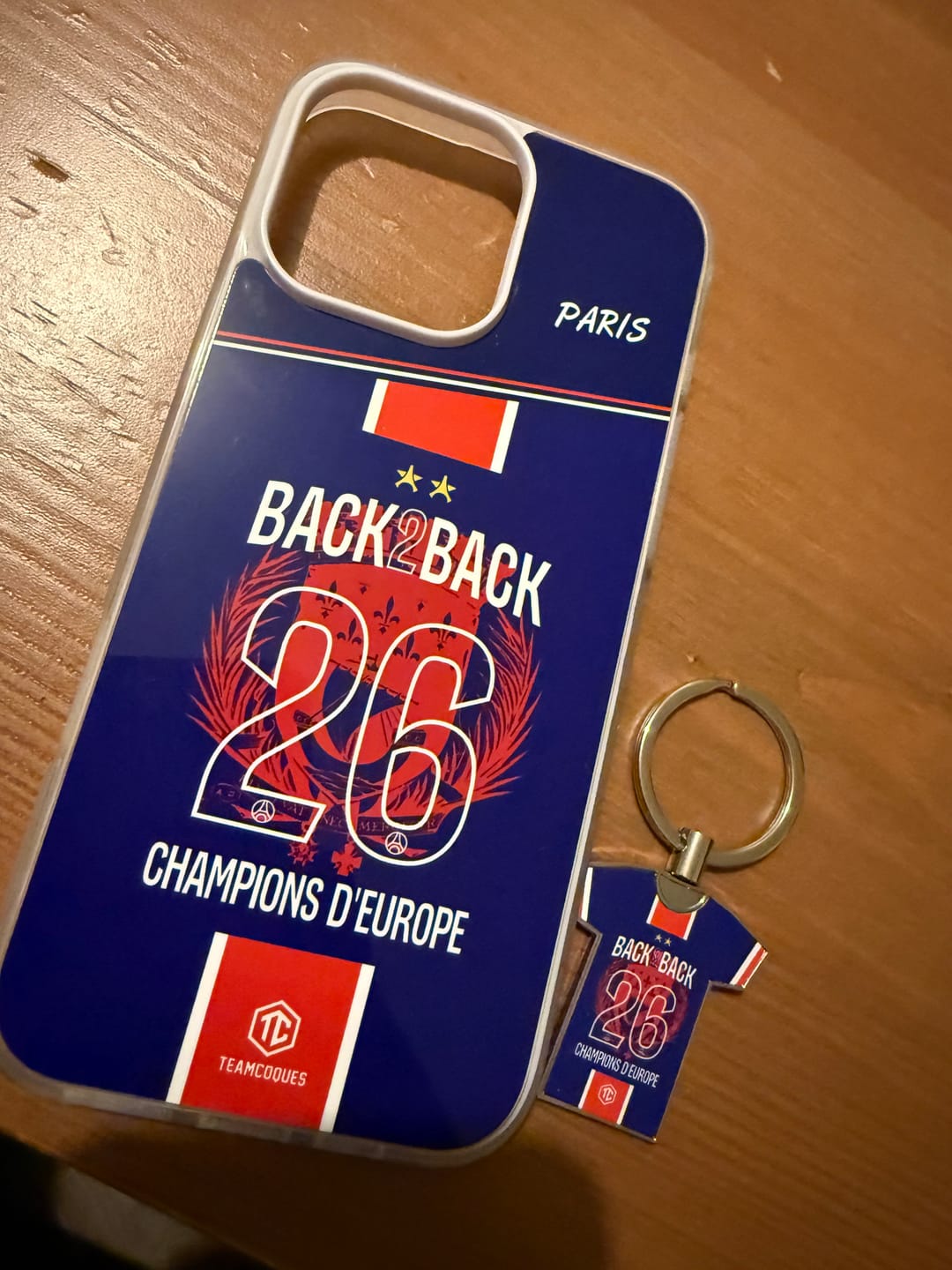 Customer photo review of Coque foot PARIS SG COLLECTOR 2026 - CHAMPIONS D'EUROPE - MAILLOT 2 ÉTOILES - CHAMPIONS LEAGUE BACK TO BACK BACK2BACK - TEAMCOQUES