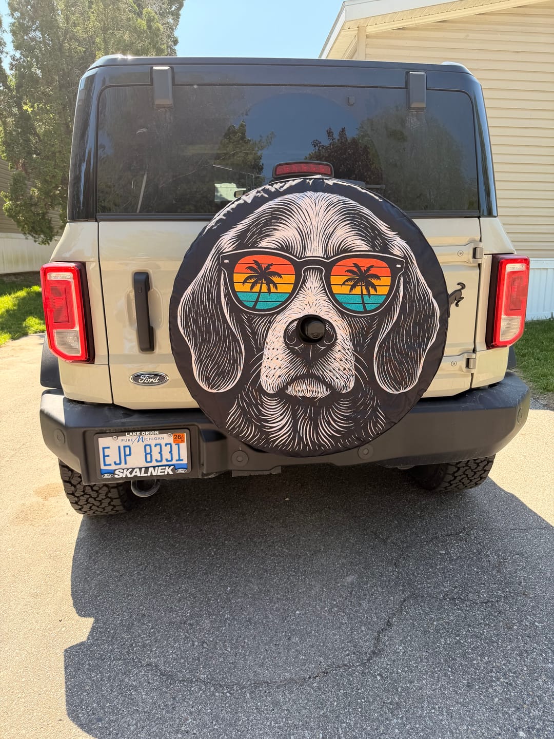 Customer photo review of Beagle Dog Spare Tire Cover, Sunglasses Palm Tree Beach Puppy Backup Camera Hole Wheel Unique RV Back Cars Men Women Trailer Campers Extra