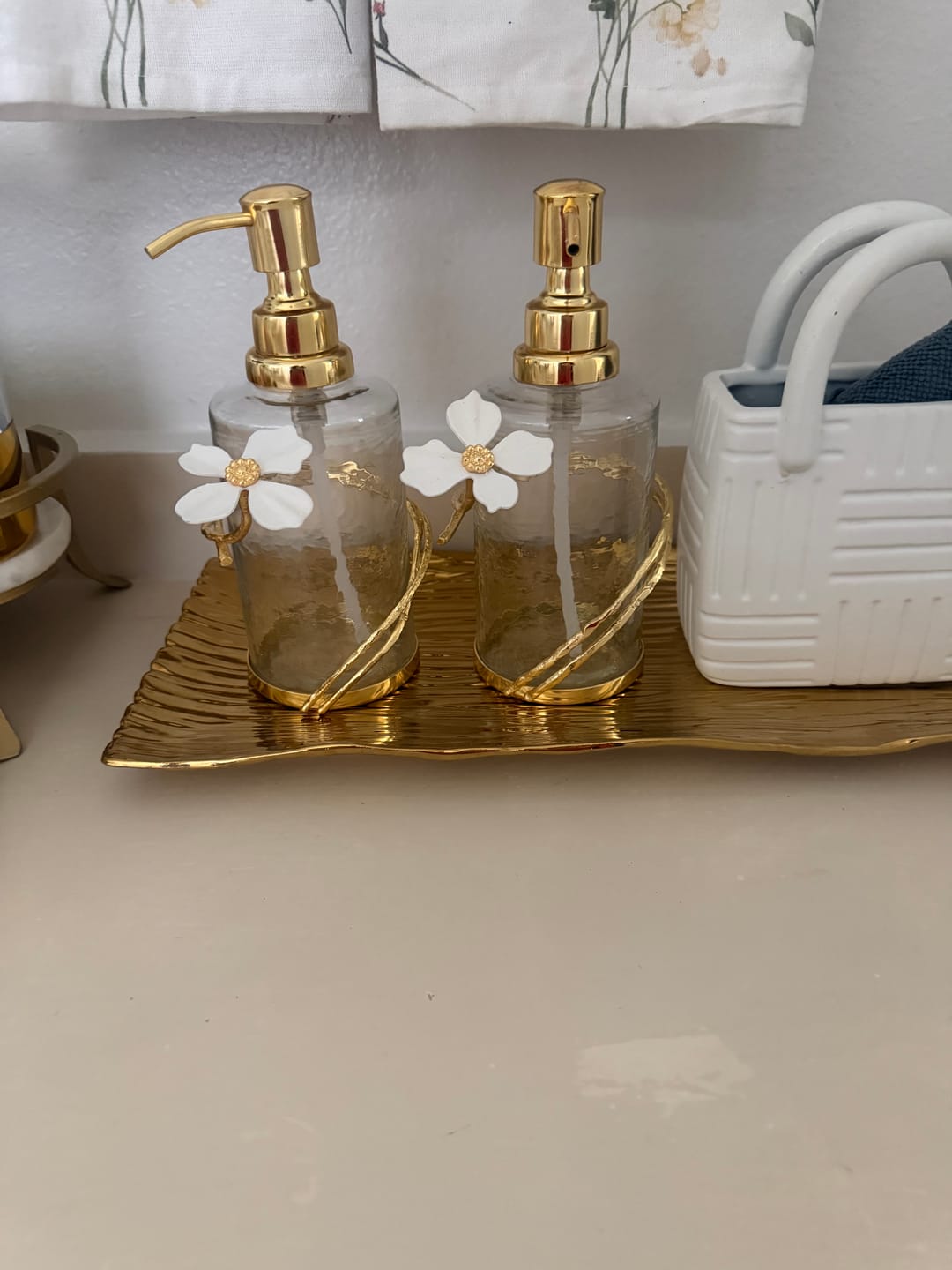 Customer photo review of Oval Marble Tray  With Gold  Stand