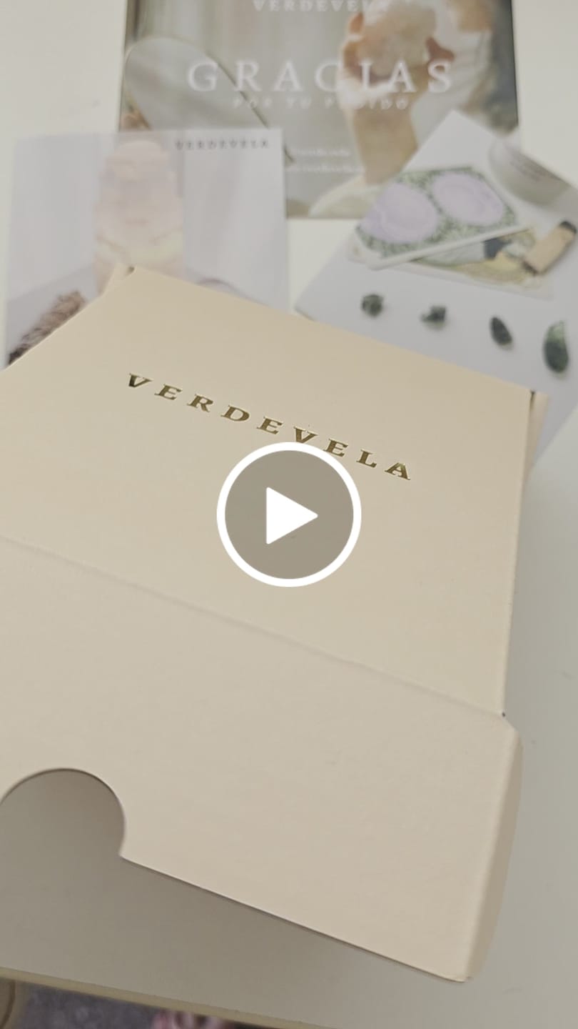 Customer video review of Colgante Moldavita Gancho | Buena suerte - Espiritualidad