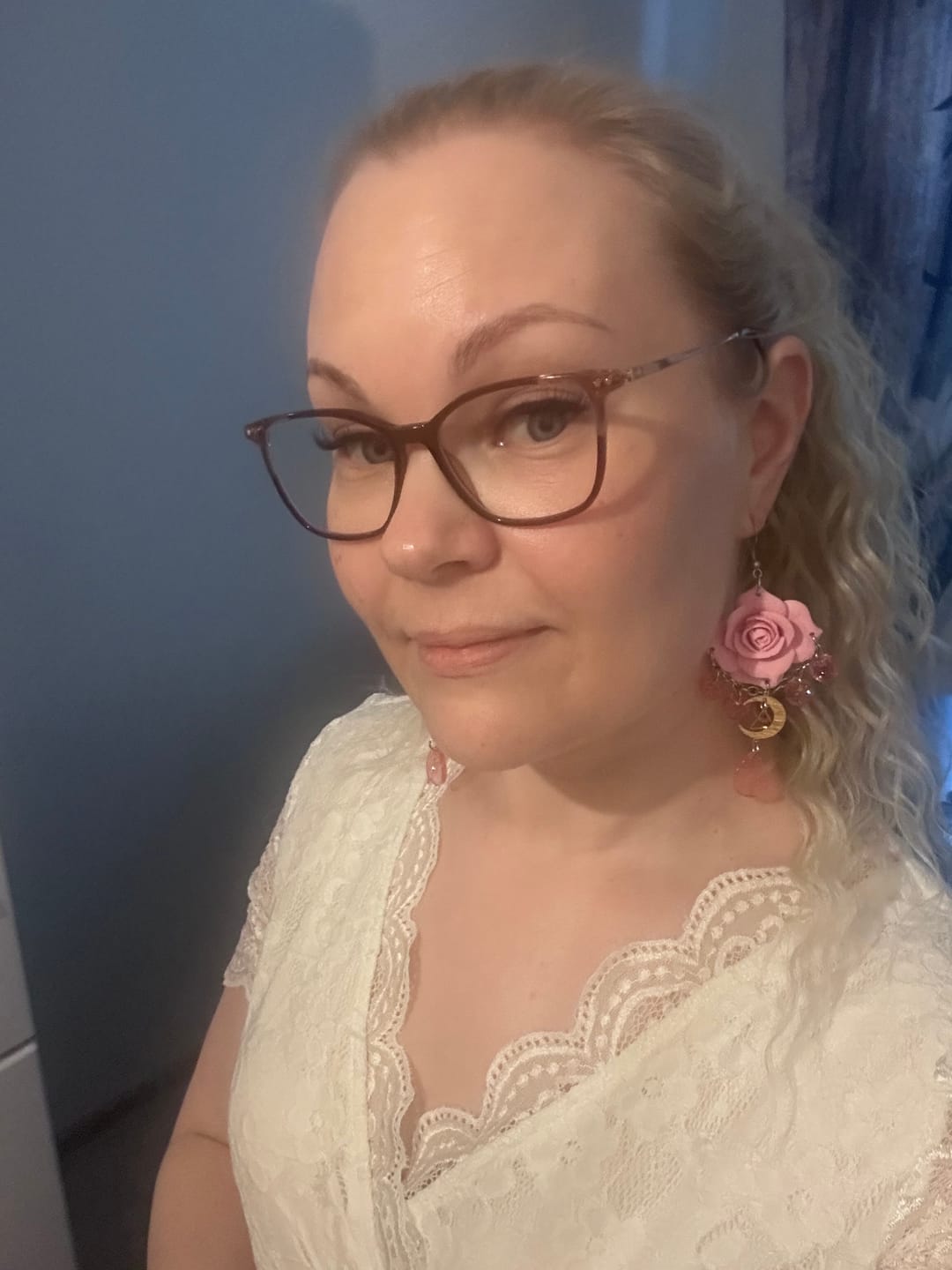 Customer photo review of Rose-korvakorut