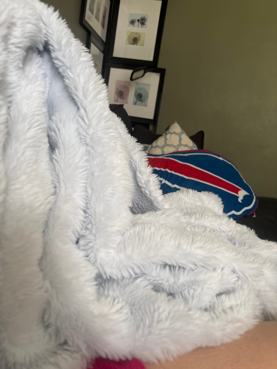 Customer photo review of Cloud Throw Blanket