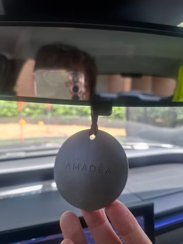 Customer photo review of 3 Profumatori "Classic" per ambienti, armadi, cassetti e auto. I ciondoli di Amadēa