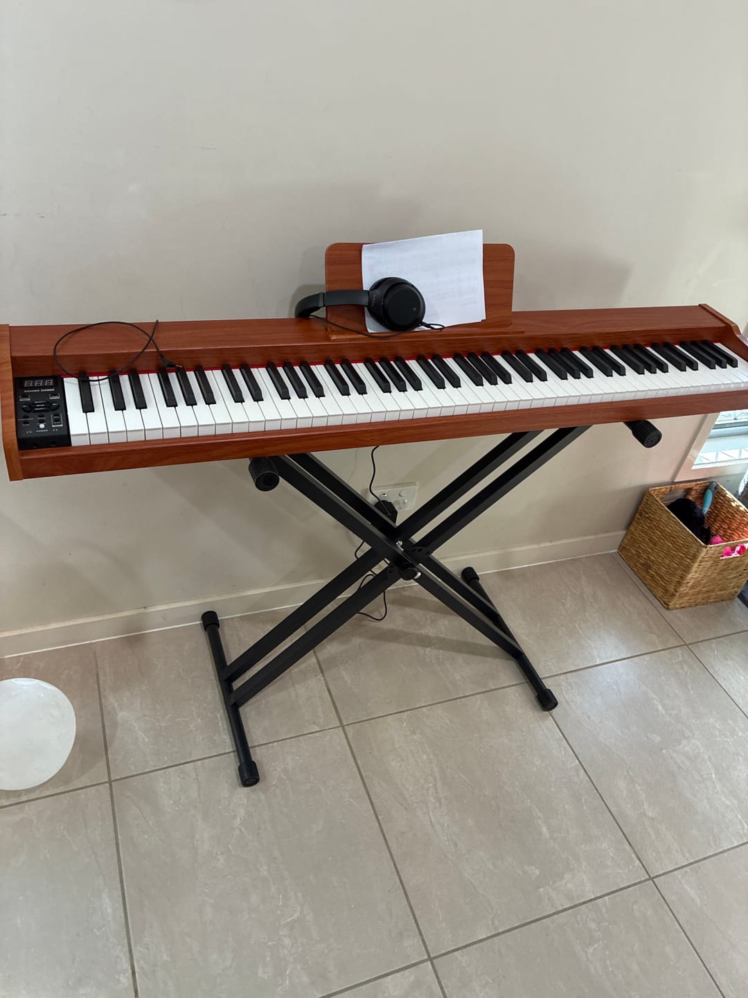 Customer photo review of Donner DEP-1S Semi Weighted Keyboard Piano