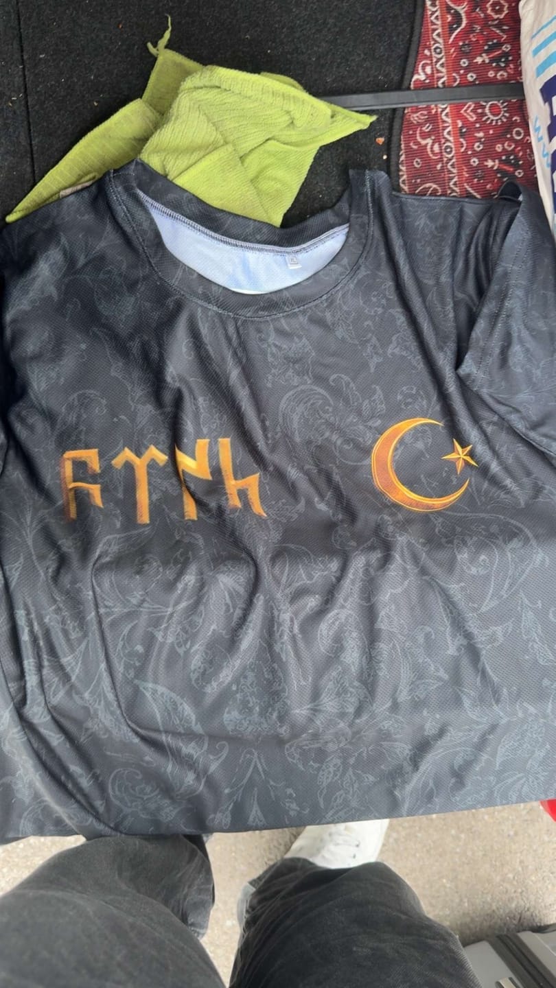Customer photo review of TURK - WM TRIKOT