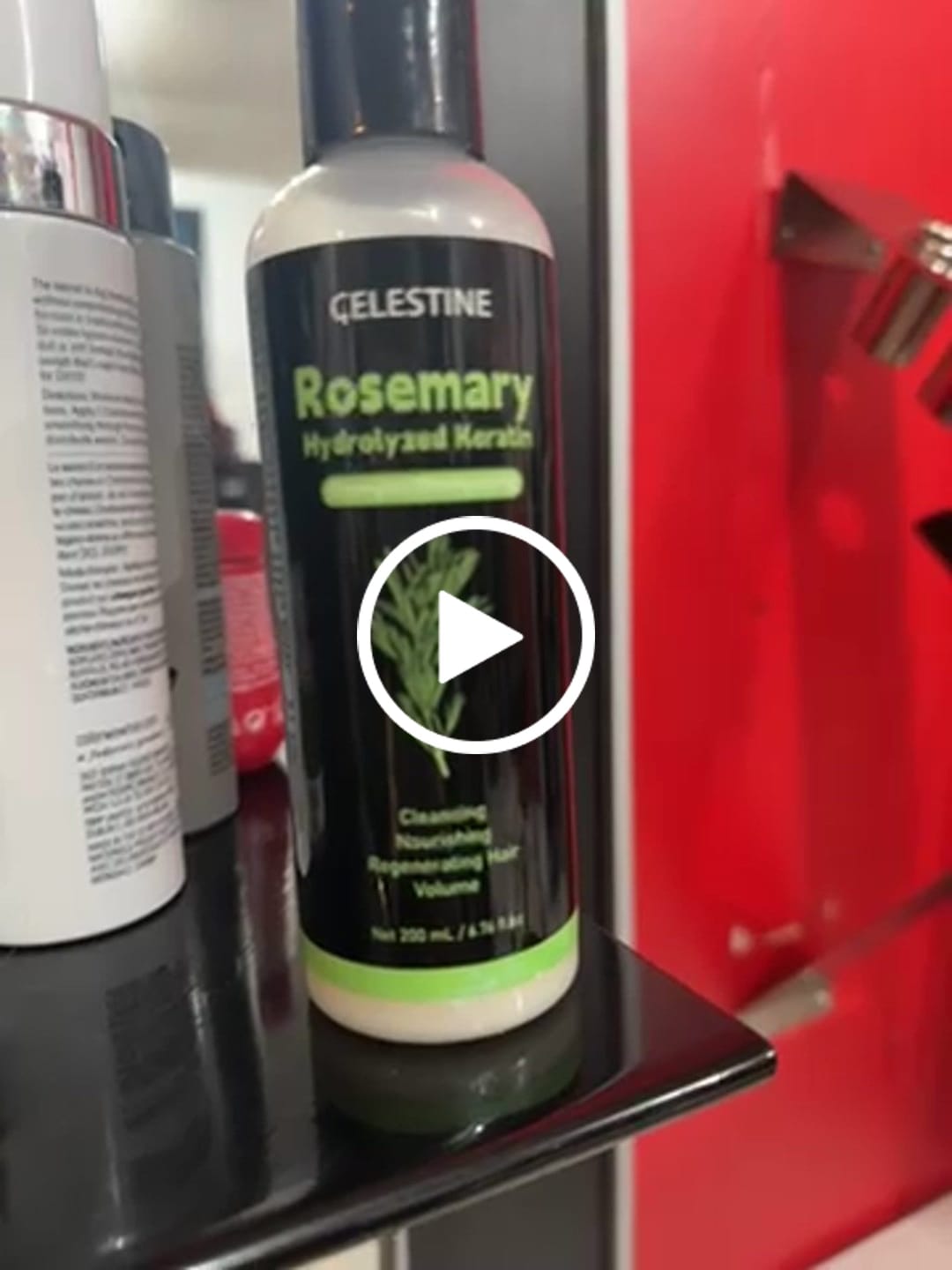 Customer video review of SHAMPOING NATUREL AU ROMARIN ET À LA KÉRATINE — POUR DES CHEVEUX PLUS ÉPAIS ET PLUS VOLUMINEUX