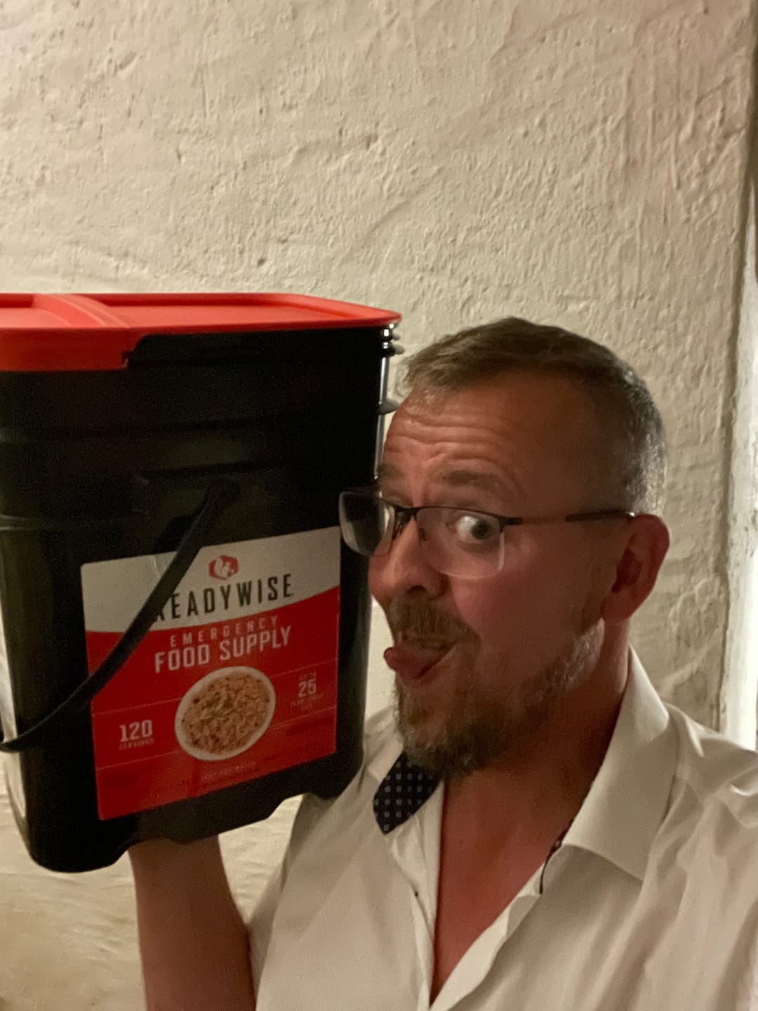Customer photo review of ReadyWise, 120 Servings, Lunch & Dinner Only, 13 Different Recipies, Grab & Go Bucket, Freeze Dried, Up To 25 Years Shelf Life, Emergency Food, 7 Days Food For 2 Persons, 2 Weeks Supply