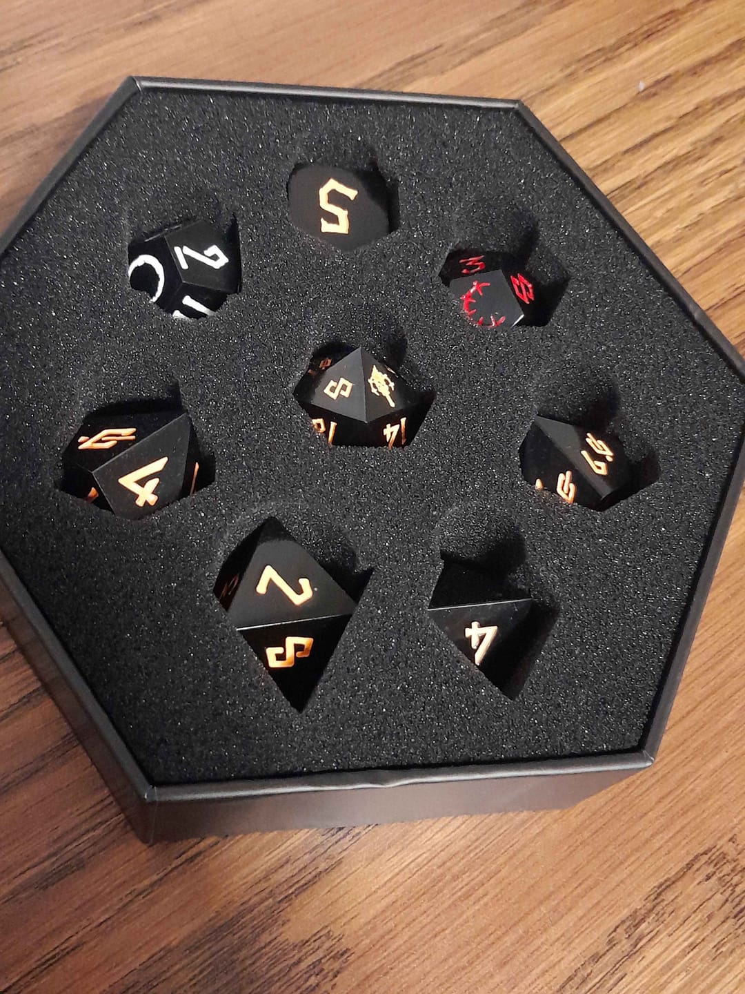 Customer photo review of Darkest Dungeon Desperation Sharp-Edged Resin Dice Set