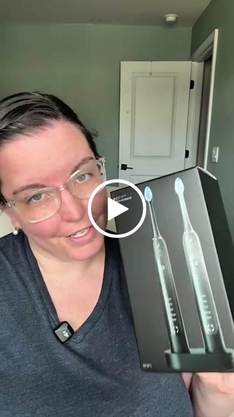 Customer video review of Jet Dual Sonic Electric Toothbrush Set