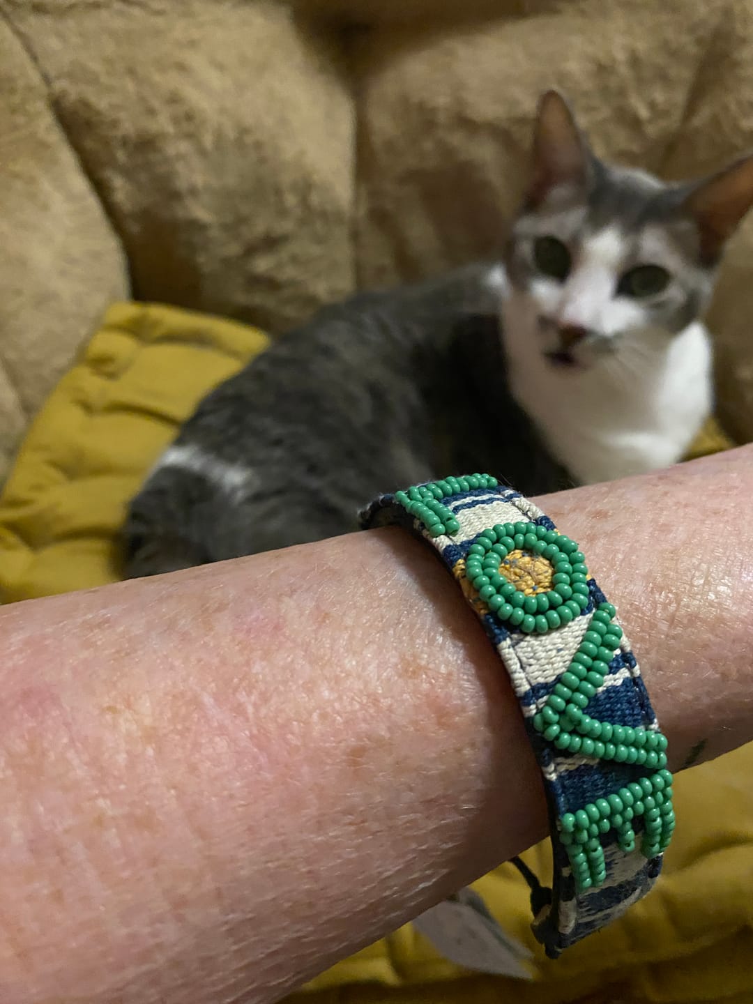Customer photo review of Mara Baule LOVE Bracelet - Apple Green