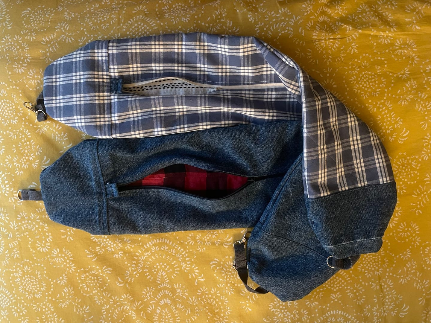 Customer photo review of Stuff-it Travel Pillow Pattern