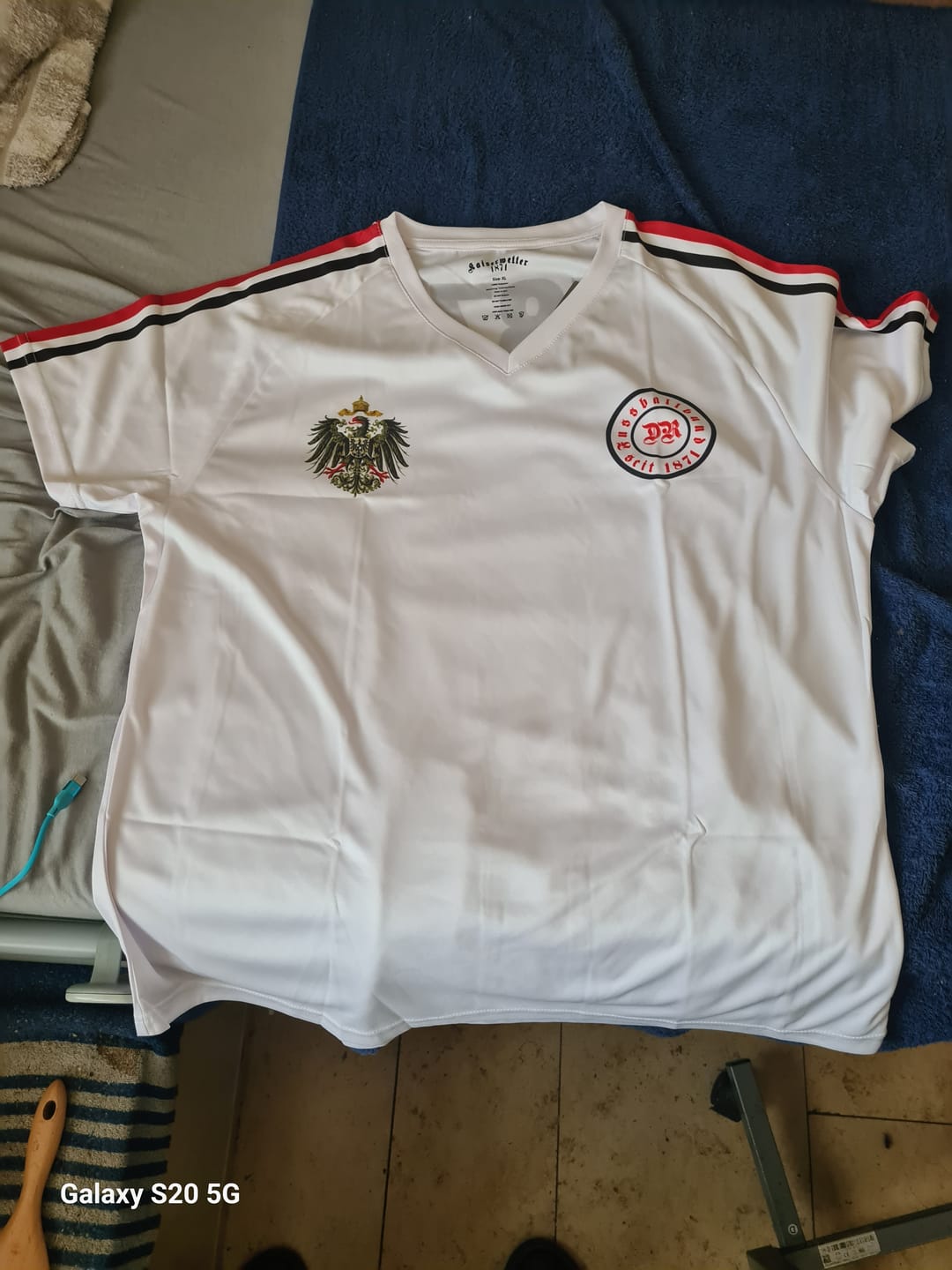 Customer photo review of Fußball Trikot Kaiserreich in weiß, kleiner Adler mit schwarz-weiß-roten Streifen, Deutsches Reich