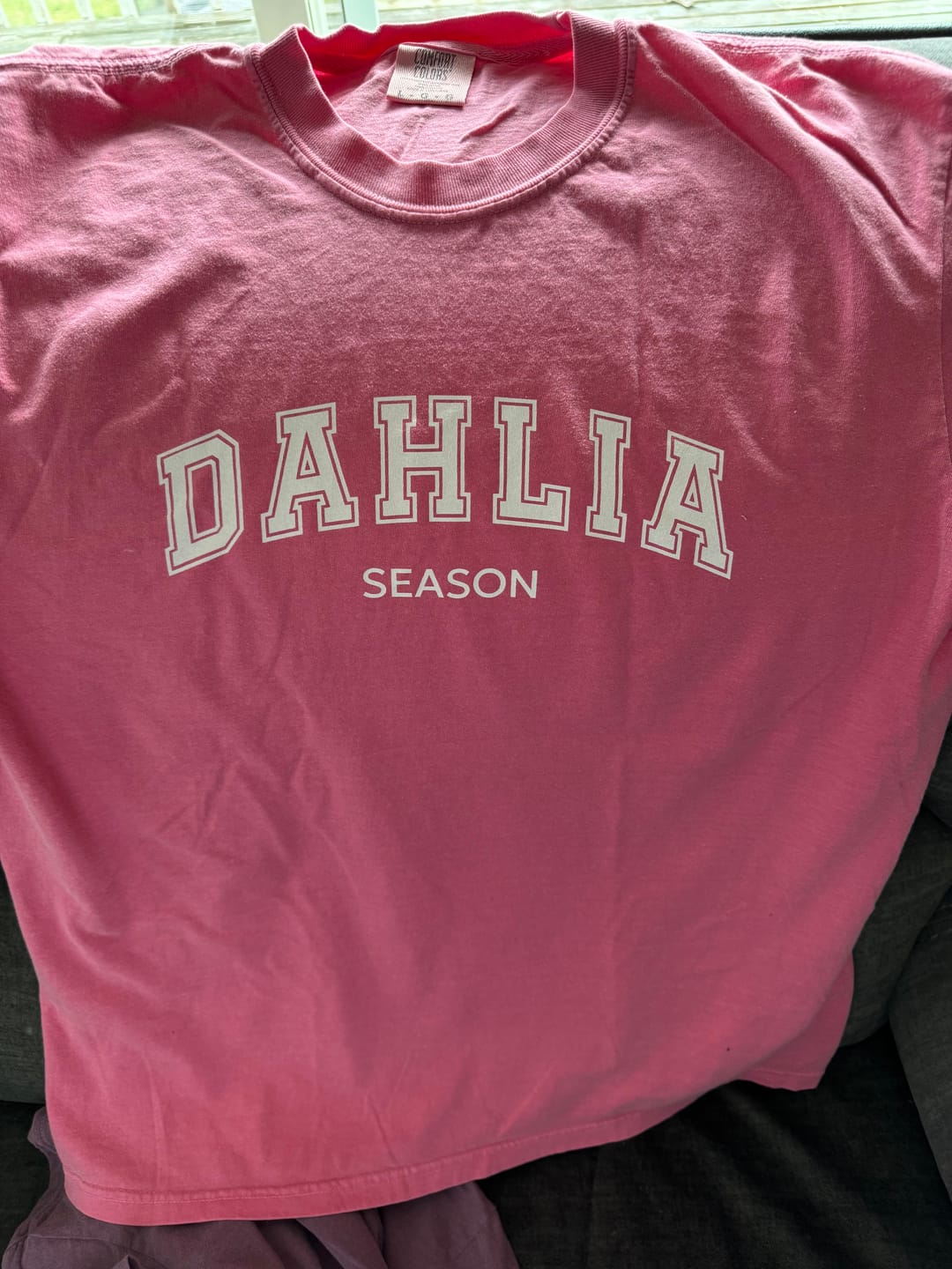 Customer photo review of Dahlia Season T-Shirt