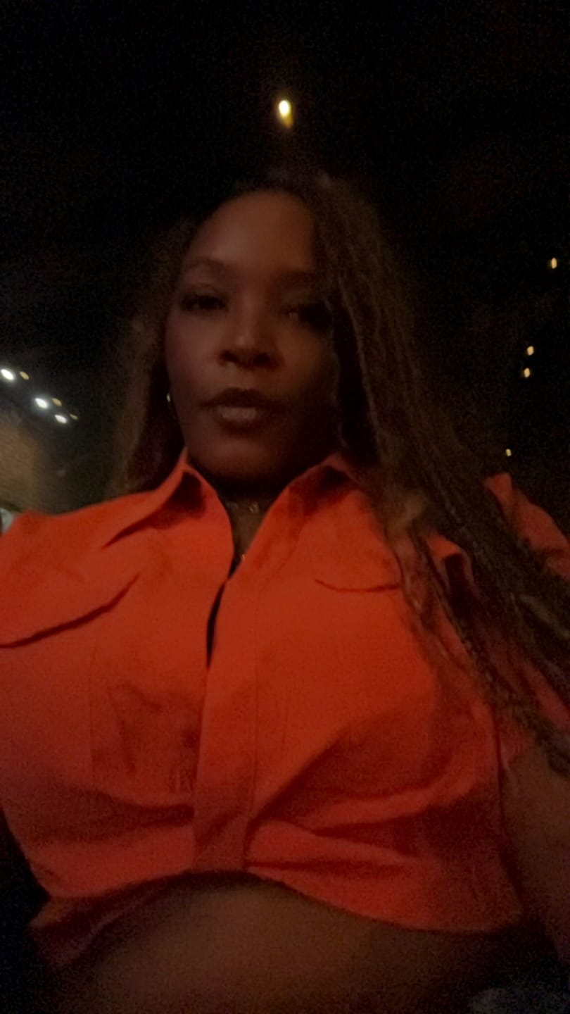 Customer photo review of #4/27/30 Mix Color Blend Loose Deep Wave Human Crochet Hair