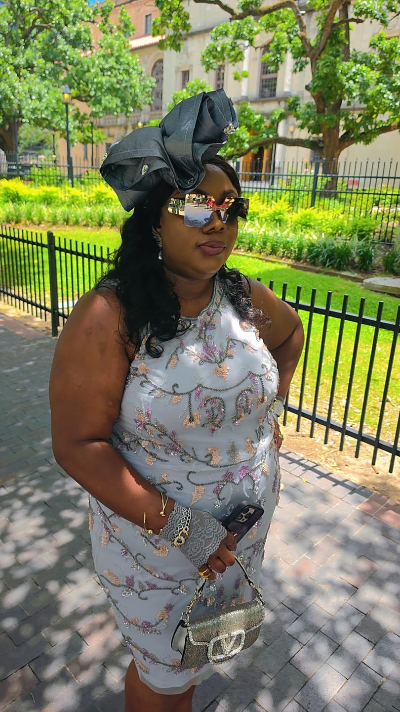 Customer photo review of The Duchess Silk Fascinator