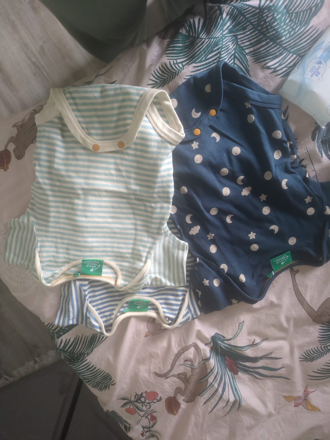 Customer photo review of Full Moon Organic Baby Bodysuit Set 2 Pack
