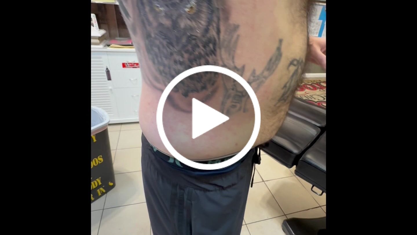 Customer video review of T&T AWE Tattoo Needles Round Liner (20 pcs/box)