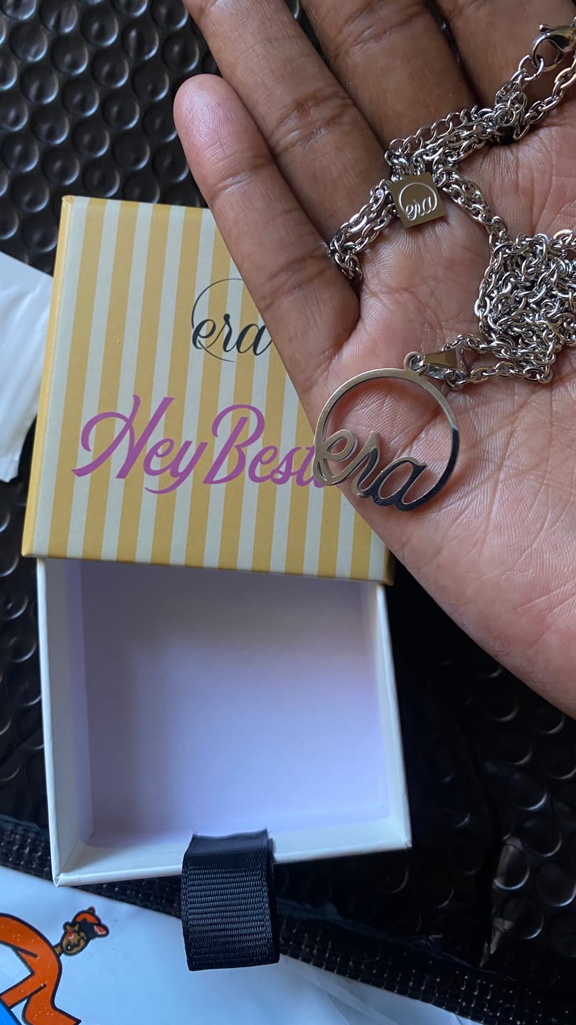 Customer photo review of Silver Era Necklace
