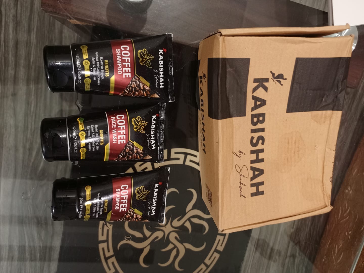 Customer photo review of Coffee Face Wash - Revives, Exfoliates & Removes Tan
