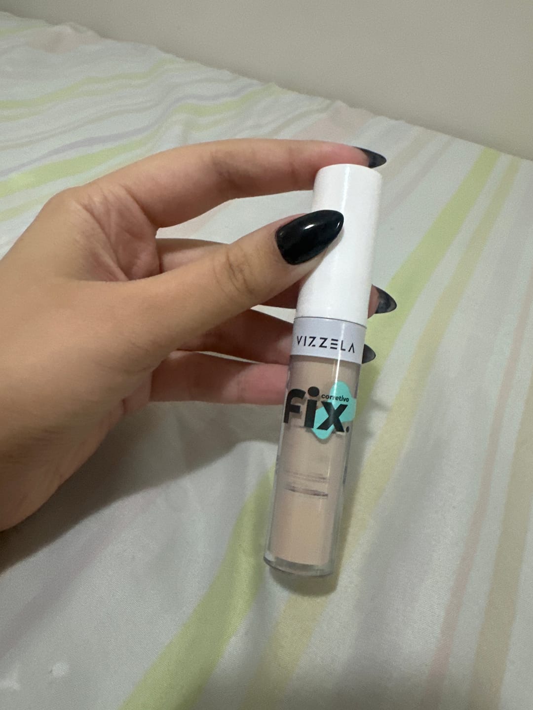 Customer photo review of Corretivo Líquido FIX - Vizzela