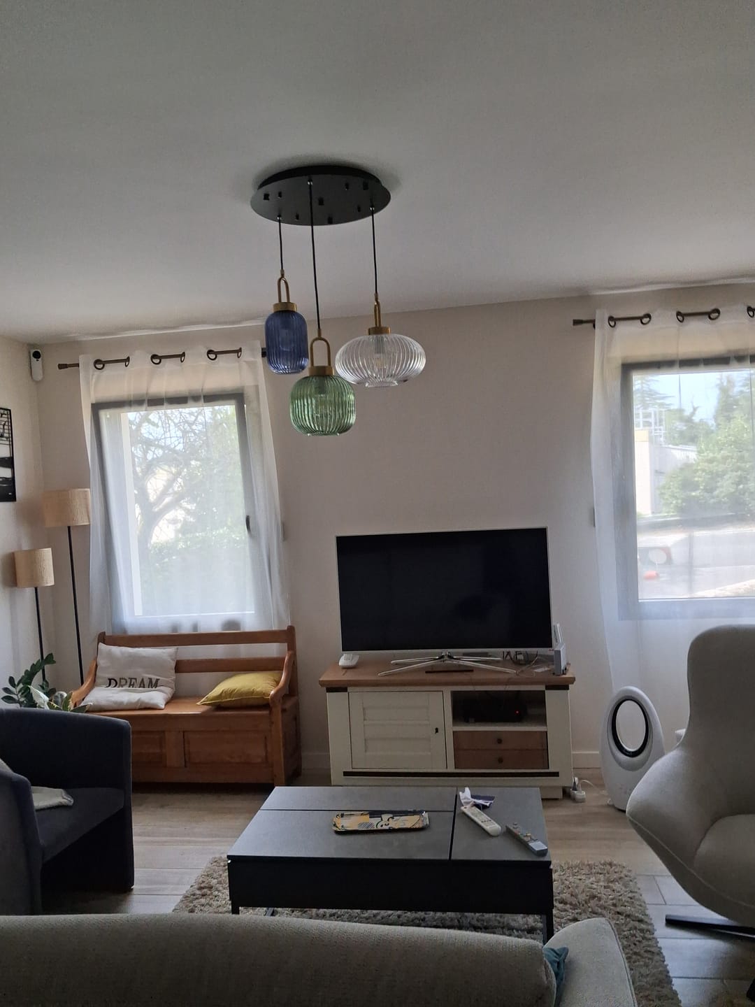 Customer photo review of Socle de plafond rond pour suspensions multiples