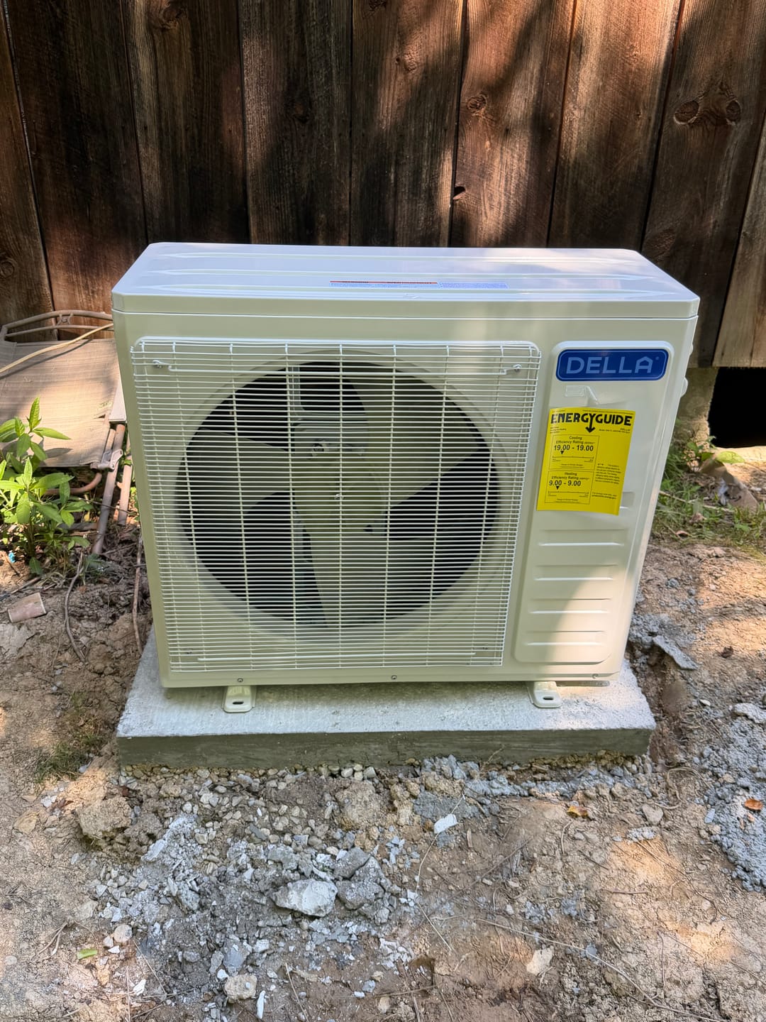 Customer photo review of DELLA Vario Series 36000 BTU 19 SEER2 Mini Split Heat Pump AC (R-454B) - Up to 2500 Sq.Ft.