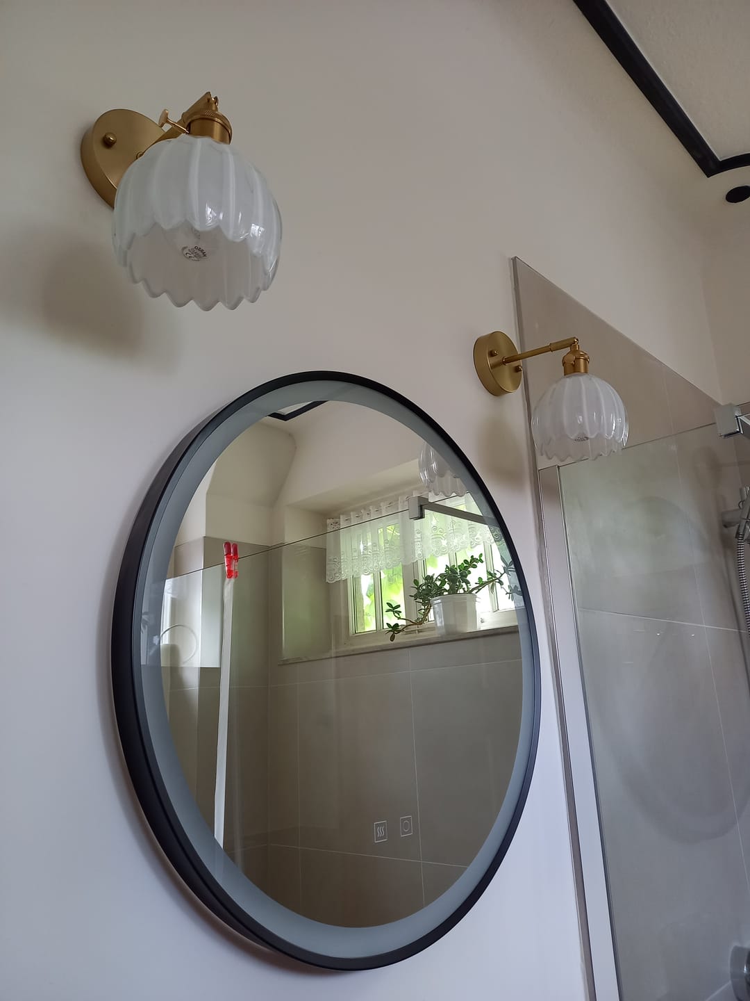 Customer photo review of Vintage TulipGlow Wandleuchte | Blüten-Design