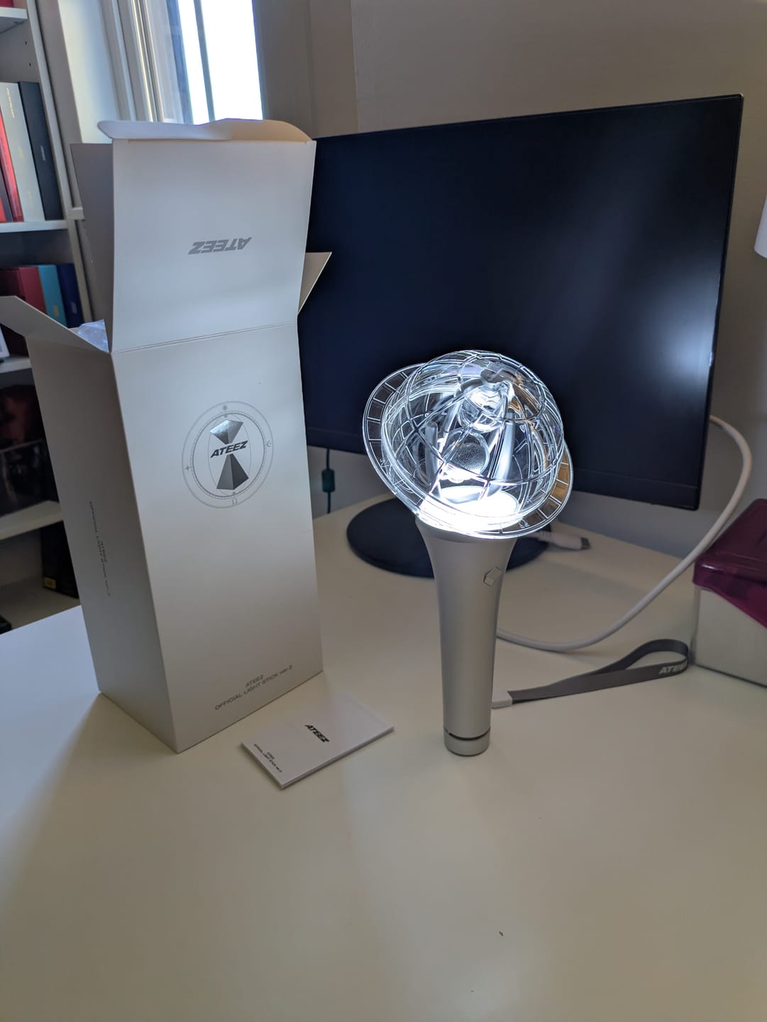 Customer photo review of ATEEZ - OFFICIAL LIGHT STICK VER.3