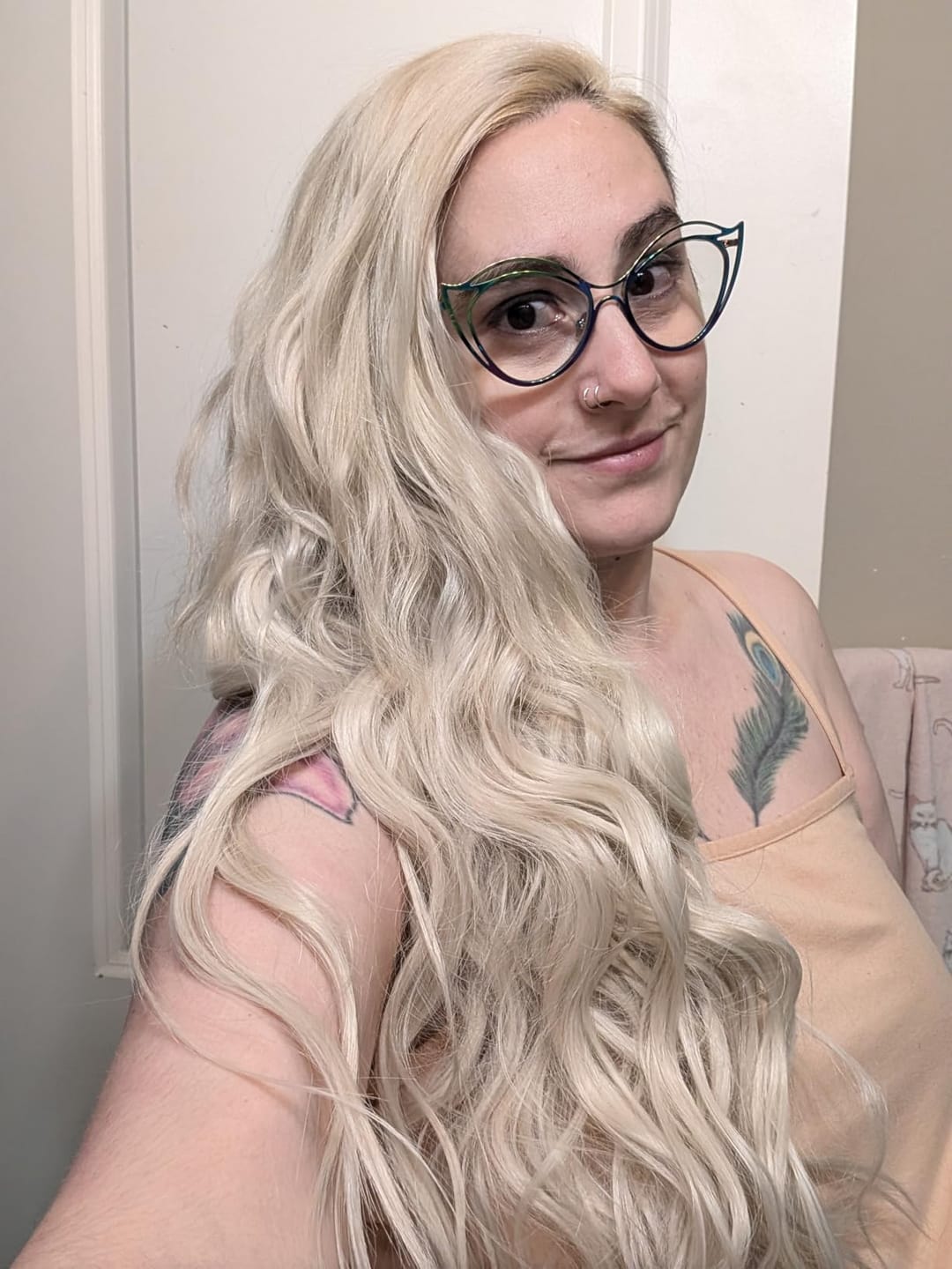 Customer photo review of Good Virgin Machine Weft Brazilian 100% Human Hair Sew In Bundles White Blonde (#1000)
