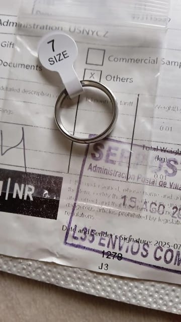 Customer photo review of Collar "Anillo de Rika"