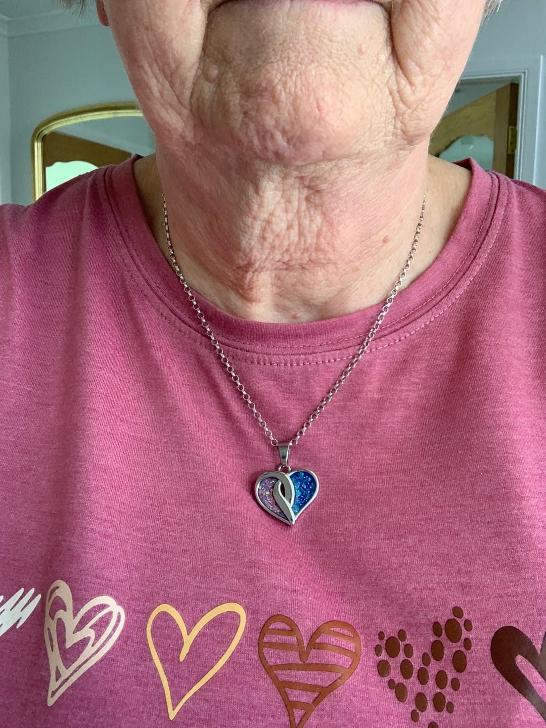 Customer photo review of Crossover heart pendant