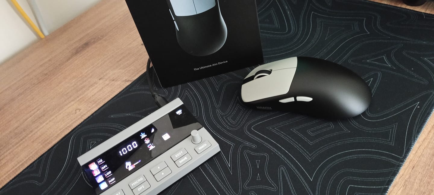 Customer photo review of Wraith W1 Wireless Mouse