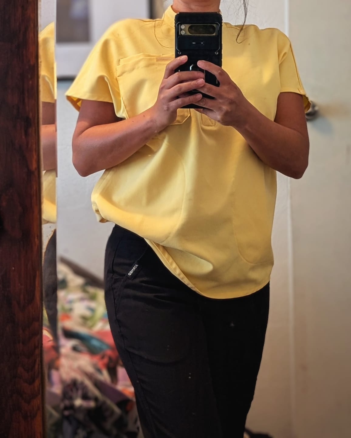 Customer photo review of MABEL Mandarin Collar Scrub Top - Meadow Yellow | SLTECH™