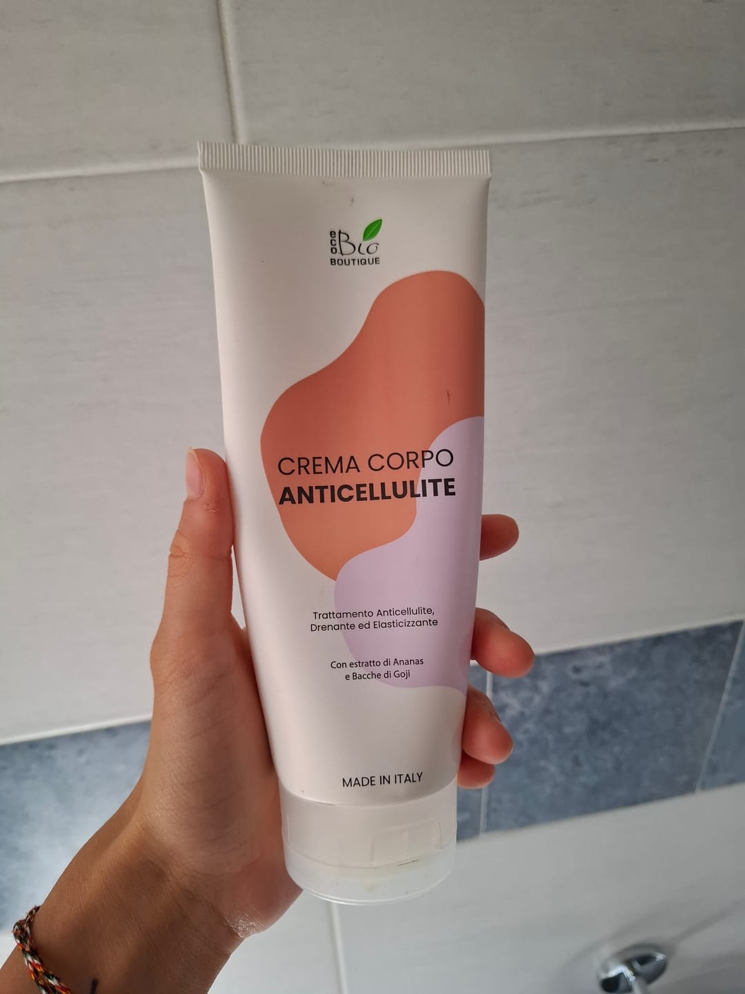 Customer photo review of Crema Corpo Anticellulite