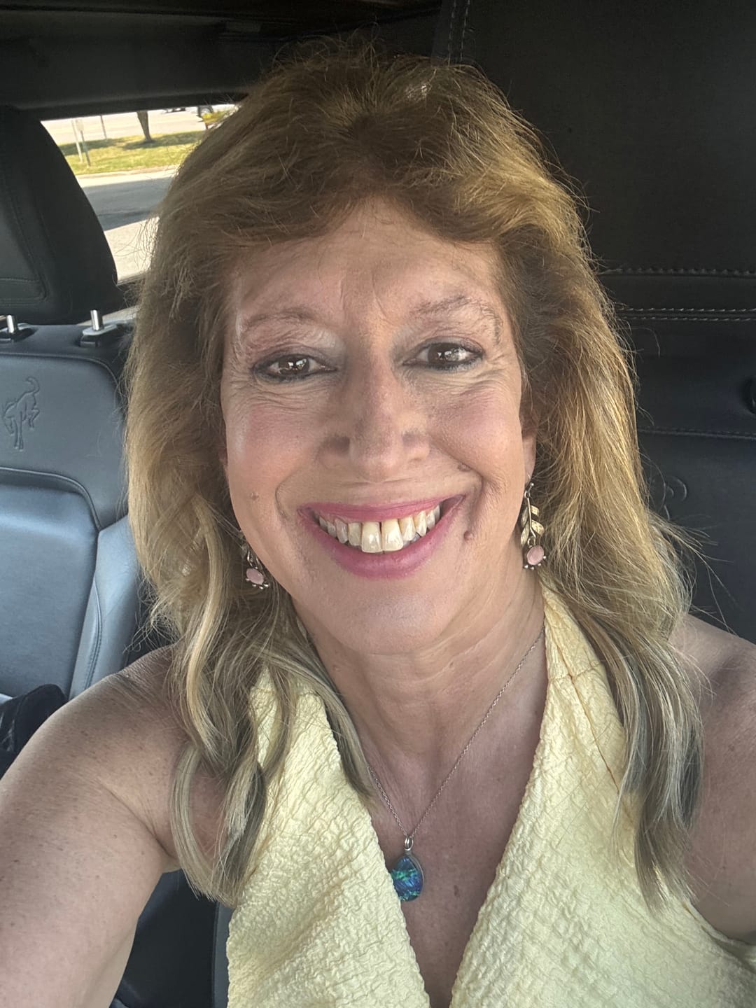 Customer photo review of Virgin Genius Weft Hair Extensions Balayage Highlights #4/8/27/4