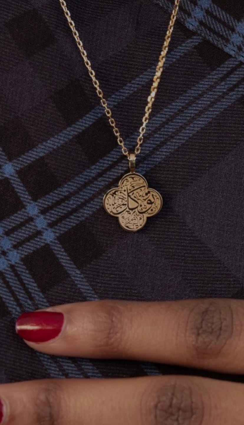 Customer photo review of Sabr Kleeblatt Kette
