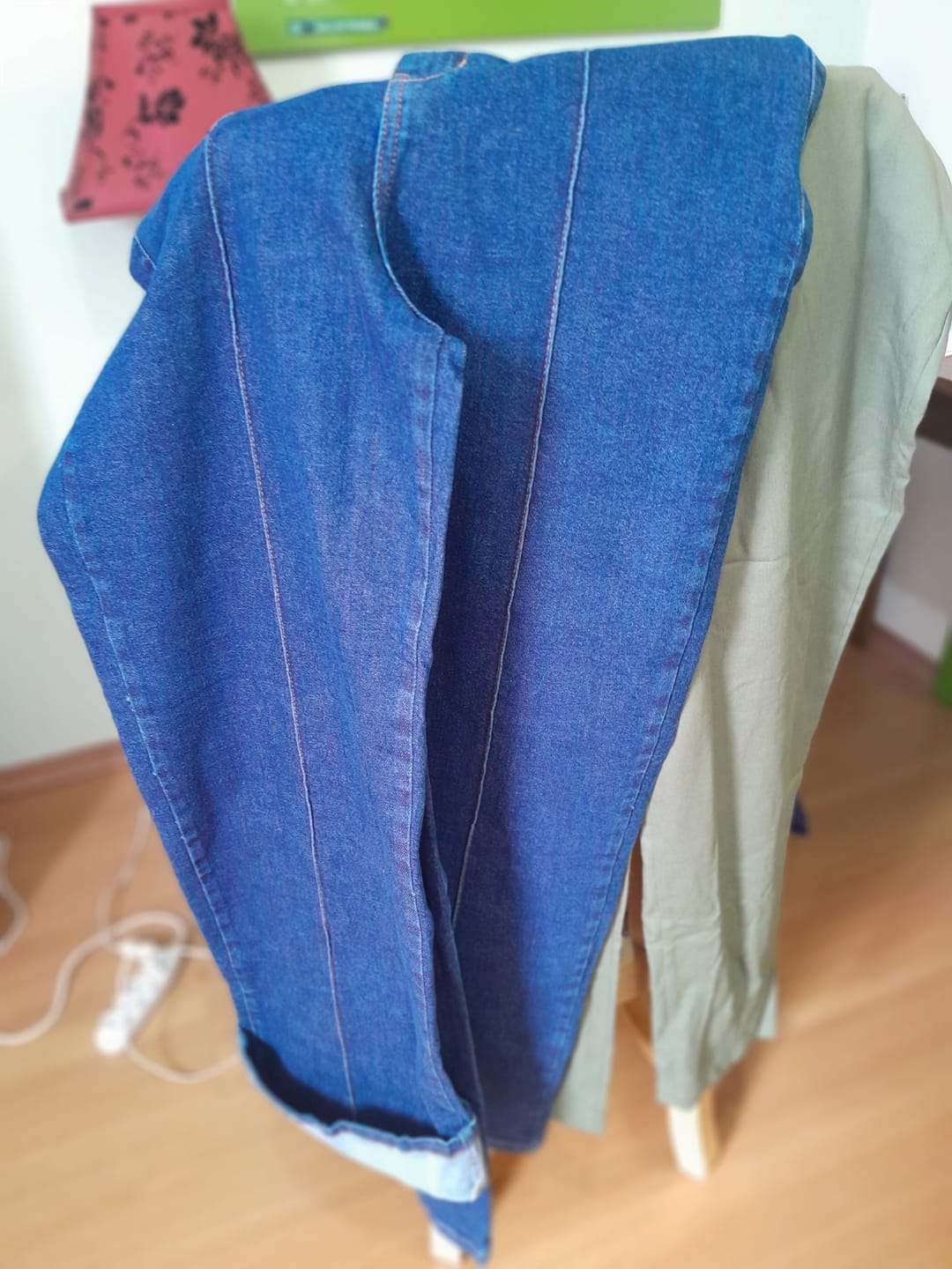 Customer photo review of Calça Jeans Reta Mandacaru Azul Escuro