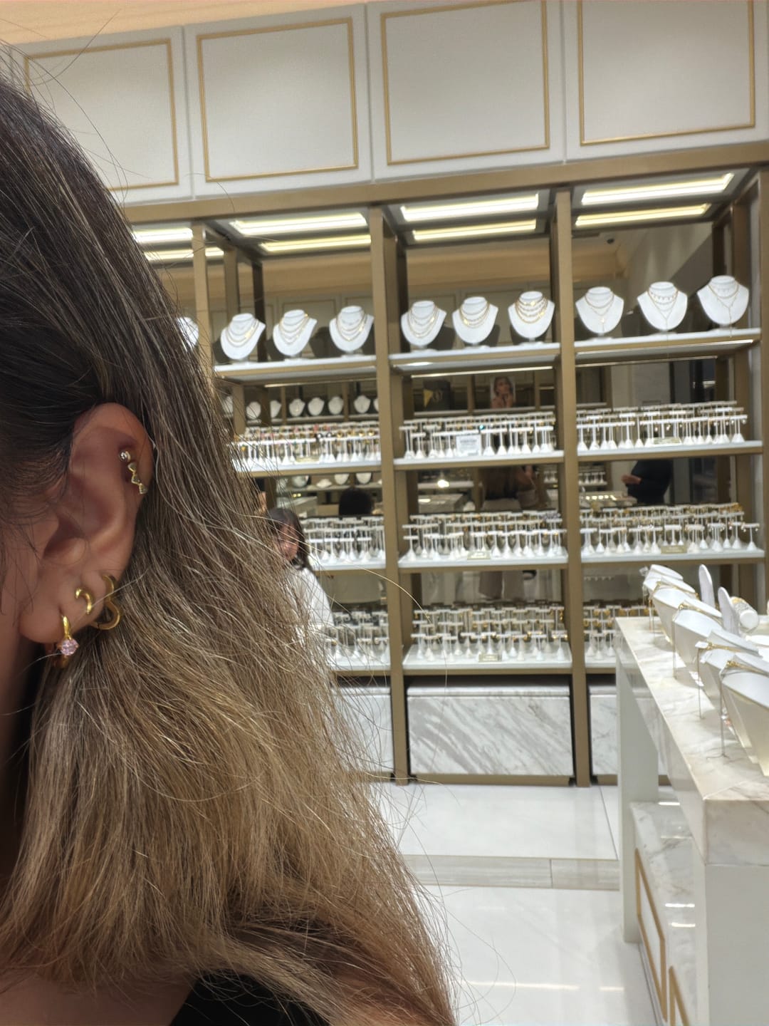 Customer photo review of Arete Primera Perforacion