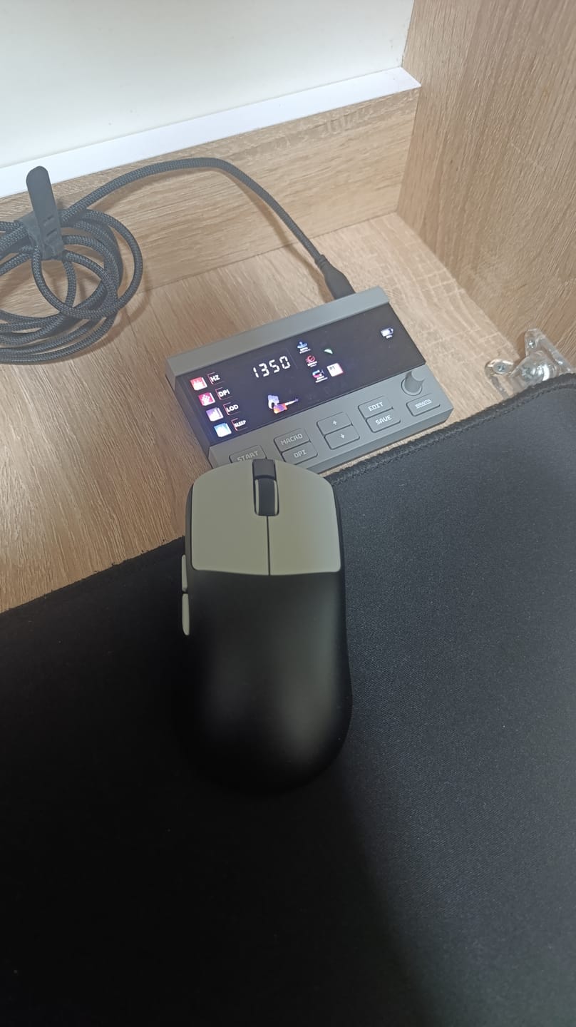 Customer photo review of Wraith W1 Wireless Mouse